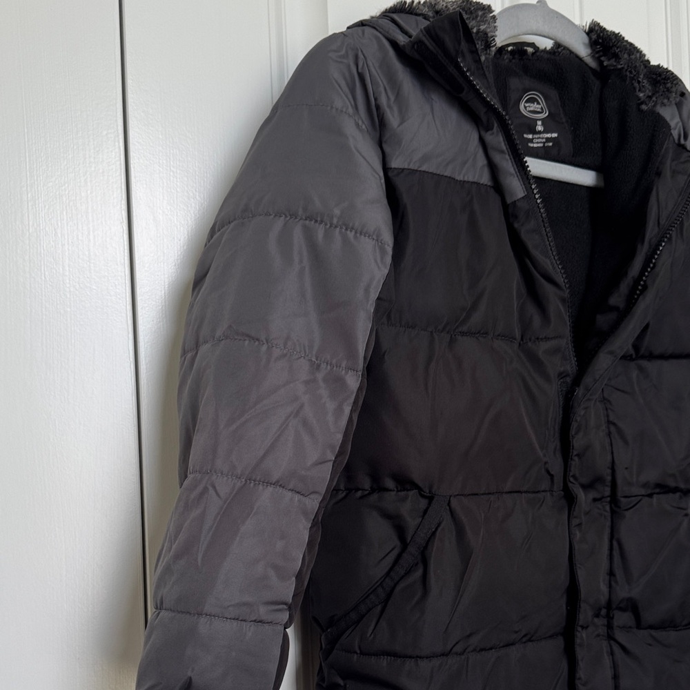 Wonder Nation Charcoal and Black Kids Puffer Jacket - Picture 4 of 5